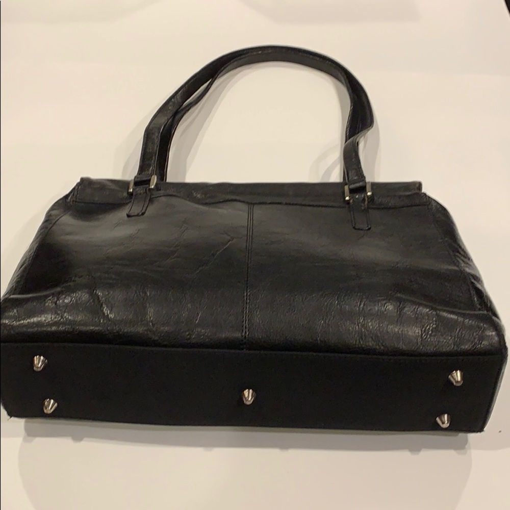 Wilsons Leather Black Magnetic Folding Top Handbag - Picture 2 of 8